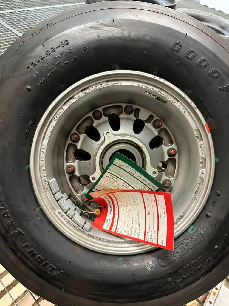 [3-1490-1] Main Wheel and Tire Assembly